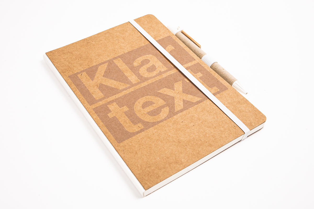Siebdruck auf Recyclingkarton Notizbuch, großflächiges Motiv in Farbe gedruckt