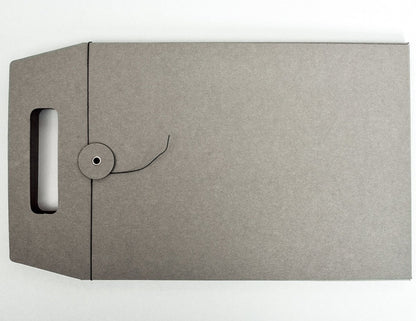 Präsentationsmappe A4 „To Go“ geschlossen, Grau, stabile Mappe für Unterlagen, Angebote und Meetings