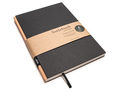 Notizbuch A5 „BerlinBook“ blanko, perforiert, Einband Schwarz | Bundfarbe: Pfirsich